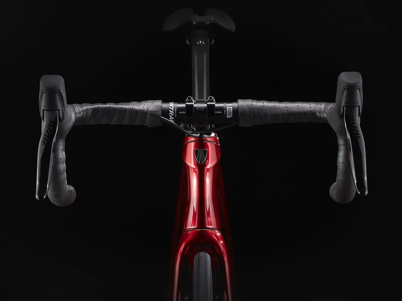 TREK Emonda SL 6 AXS Road Bike in Crimson and Trek Black-4